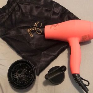 Pet mini turbo travel hair dryer